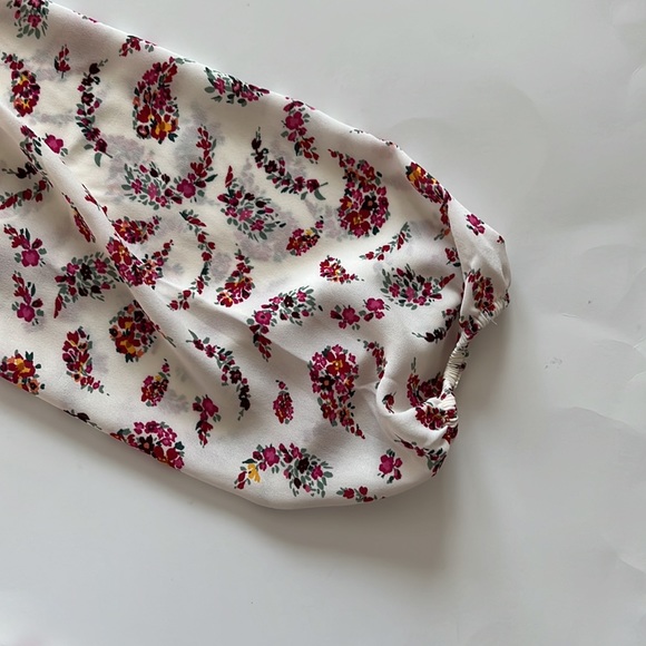 Floral long sleeve dress - Small - Picture 9 of 10